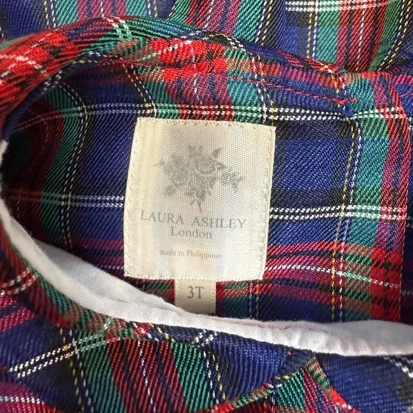 Laura Ashley: Girls.Navy / Green / Red Smocked Plaid Holiday Dress, Size 3T - Picture 3 of 12